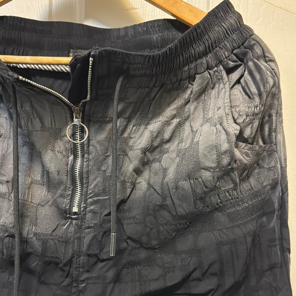 Black Sweatpants with Elastic Waistband and Drawstring - Picture 4 of 5